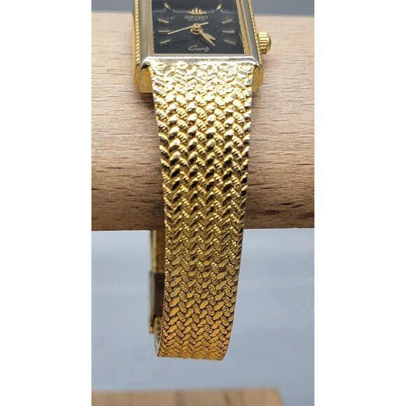 Seiko Galaxy Ladies Tank Watch VTG 1992 Gold Plated Black Dial 20mm 6" Mesh Band - Picture 9 of 16
